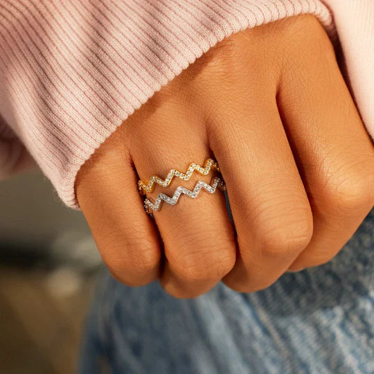 Highs and Lows Ring for Daughter with ‘Love from Mum’ Engraving & Card